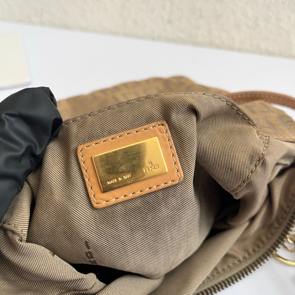 Fendi Beige Crossbody Bag with Charm - Picture 9 of 10